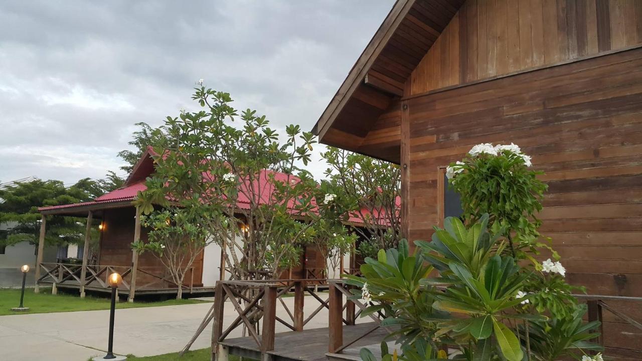 Ingaun Resort Kanchanaburi Ban Noi  Exteriör bild